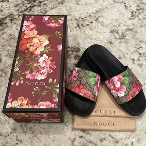 Gucci Slides - Bloom